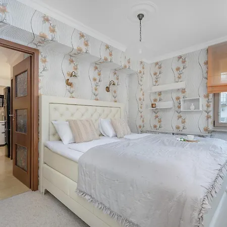 Exceptional 550 M From The By Renters