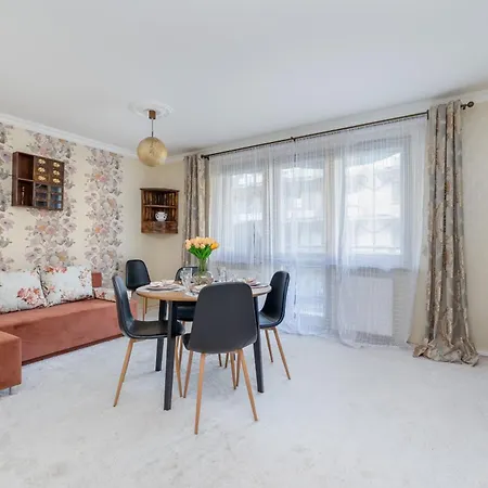 Exceptional 550 M From The By Renters Apartamento Świnoujście